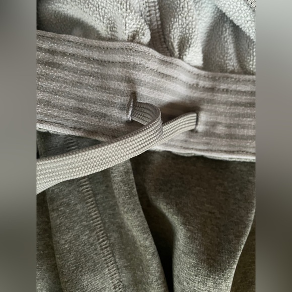 Nike Therma-Fit Capri Jogger, Mid-Rise, pockets, drawstring waist, Women’s - Picture 5 of 7